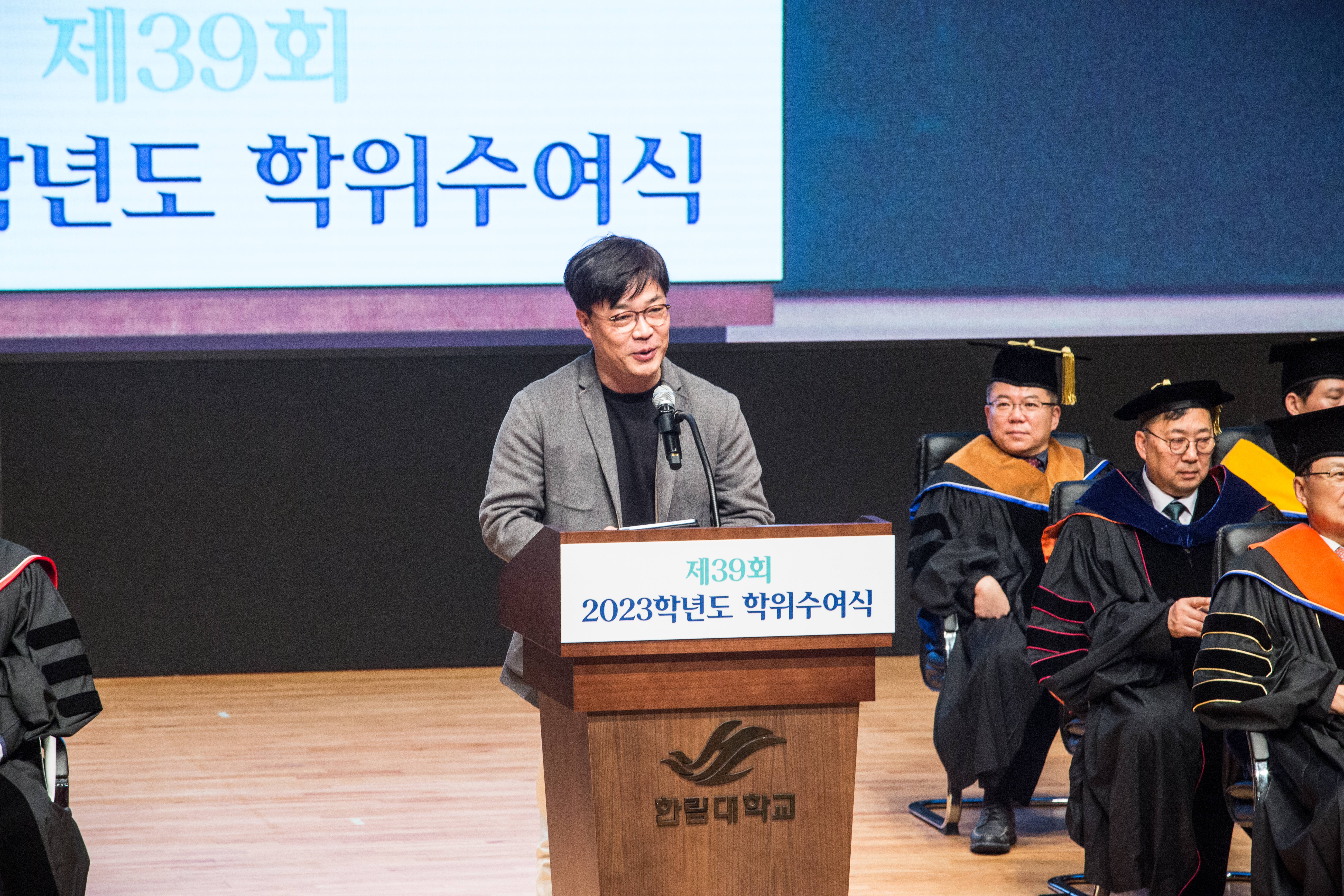 황윤익 대표님 동문스피치 사진 (3).jpg 이미지